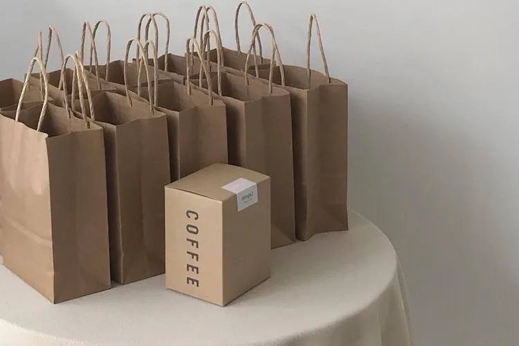 personal courier service London delivering PR materials