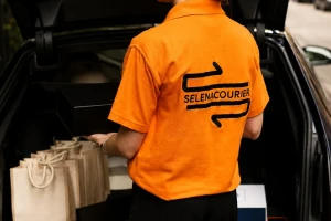 Campaign logistics supporting PR agencies and brand launches across London through coordinated planning and white-glove delivery.