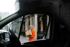 Discover why businesses are choosing sustainable courier services in London. Learn how green delivery solutions help reduce emissions and support eco-friendly transport.