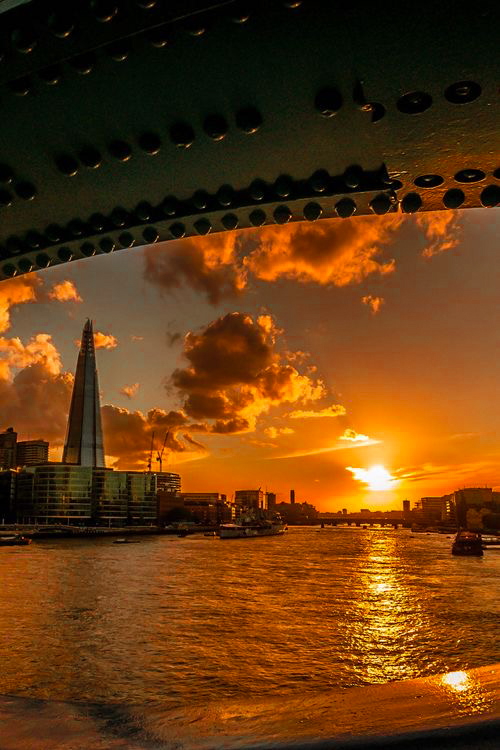 Same Day Courier Services for Small Businesses in London – Reliable Logistics Support