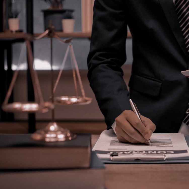 Selena Courier provides secure and timely deliveries for London’s legal sector. Learn how law firms and legal professionals benefit from fast and confidential courier services.