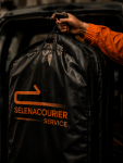 White glove courier coordinating premium luxury deliveries across Central London
